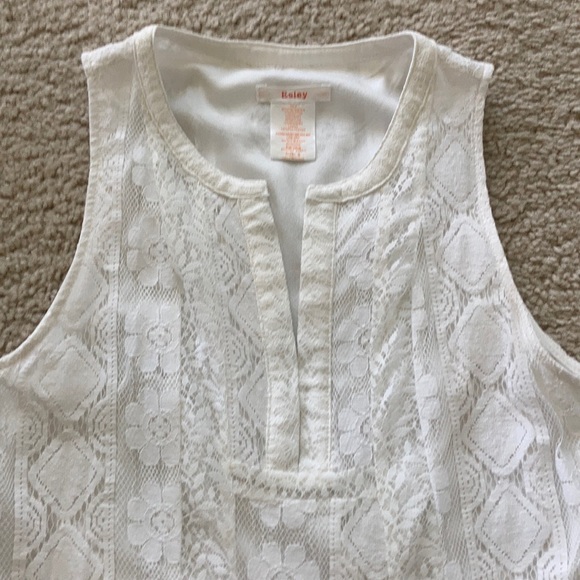 Esley White Lace Dress - Picture 3 of 7